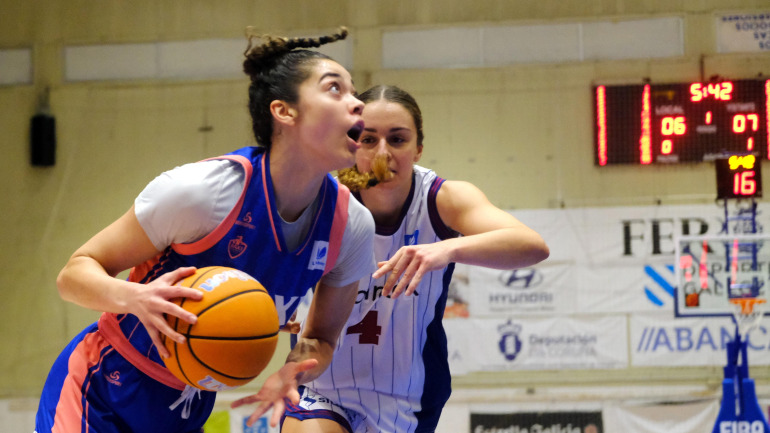 Liga femenina Baxi Ferrol contra Lointek Gernika